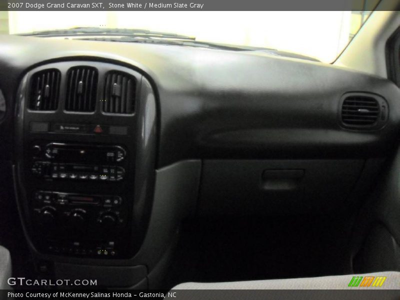 Stone White / Medium Slate Gray 2007 Dodge Grand Caravan SXT
