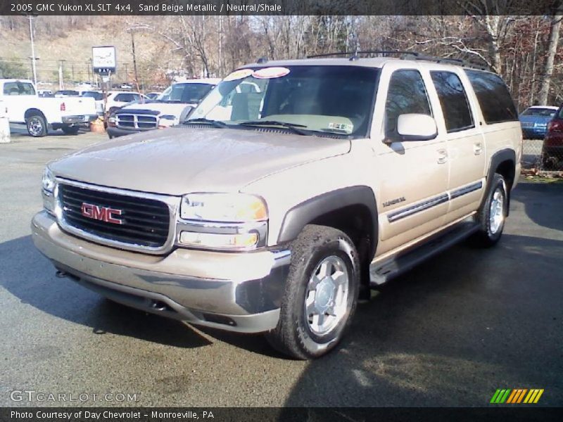 Sand Beige Metallic / Neutral/Shale 2005 GMC Yukon XL SLT 4x4