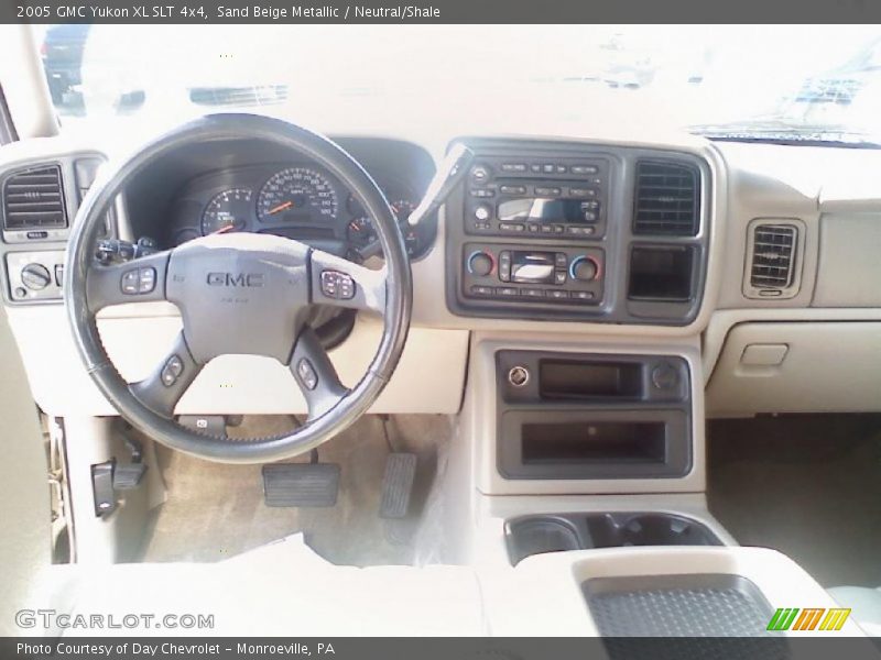 Sand Beige Metallic / Neutral/Shale 2005 GMC Yukon XL SLT 4x4