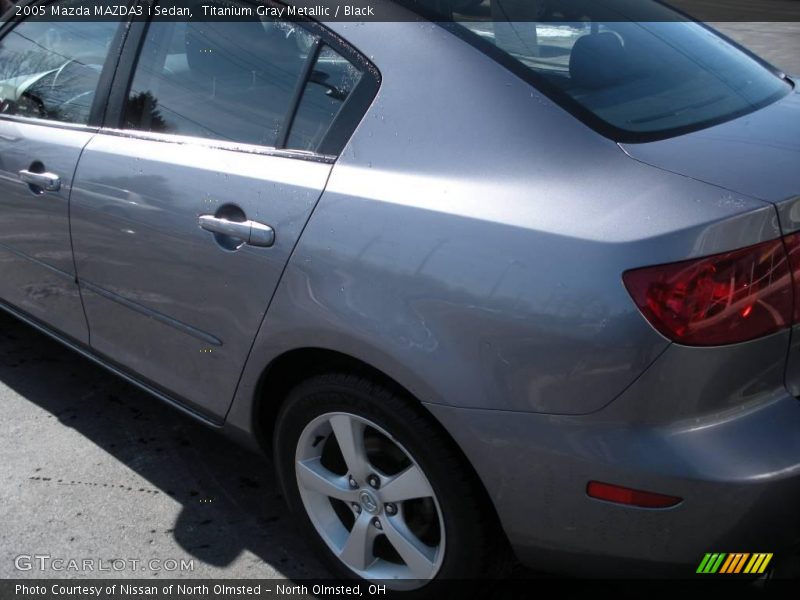 Titanium Gray Metallic / Black 2005 Mazda MAZDA3 i Sedan