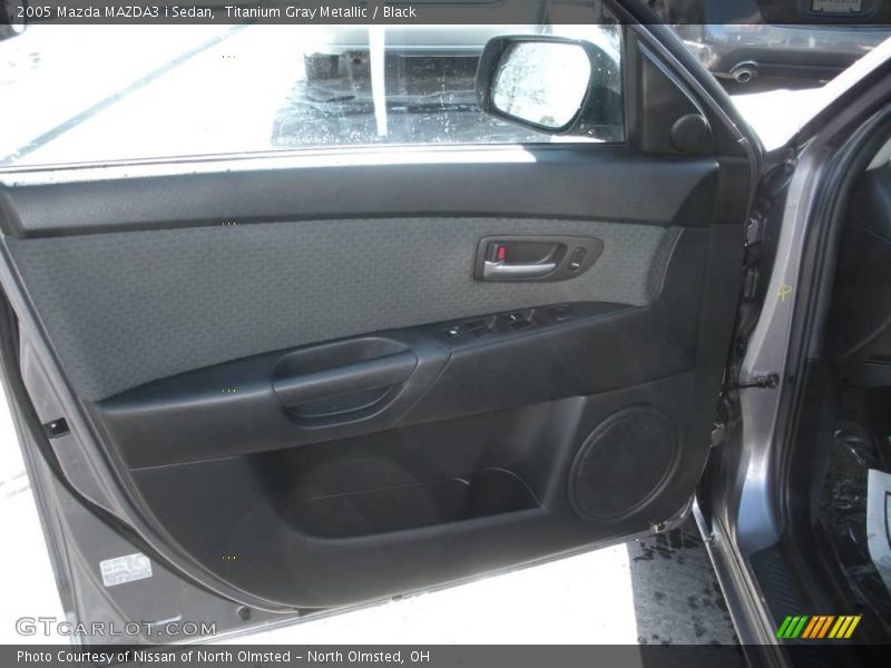 Titanium Gray Metallic / Black 2005 Mazda MAZDA3 i Sedan