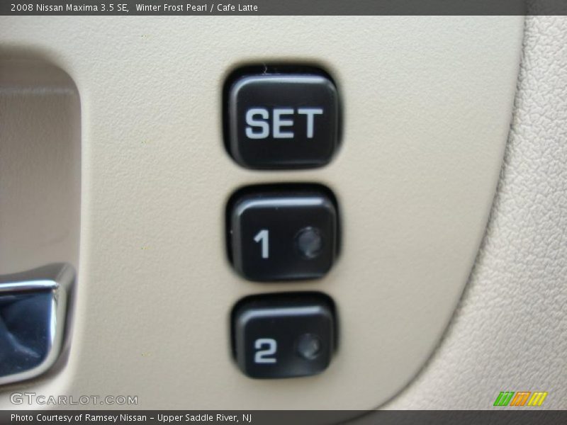 Winter Frost Pearl / Cafe Latte 2008 Nissan Maxima 3.5 SE
