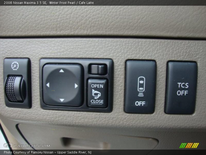 Winter Frost Pearl / Cafe Latte 2008 Nissan Maxima 3.5 SE