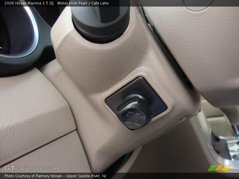 Winter Frost Pearl / Cafe Latte 2008 Nissan Maxima 3.5 SE