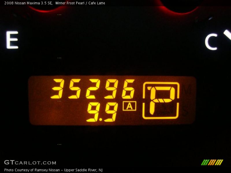 Winter Frost Pearl / Cafe Latte 2008 Nissan Maxima 3.5 SE