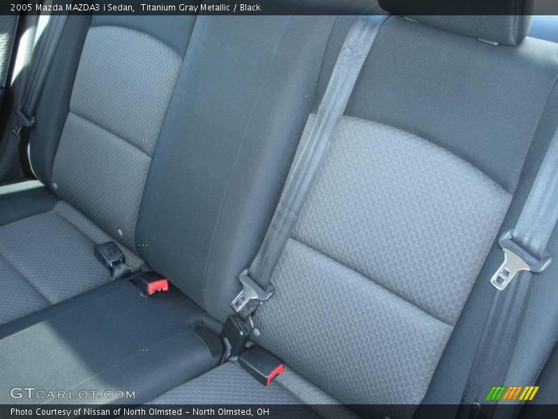Titanium Gray Metallic / Black 2005 Mazda MAZDA3 i Sedan