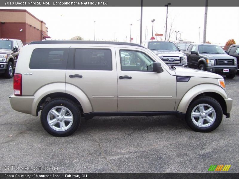  2010 Nitro SE 4x4 Light Sandstone Metallic