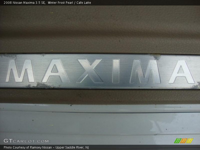 Winter Frost Pearl / Cafe Latte 2008 Nissan Maxima 3.5 SE