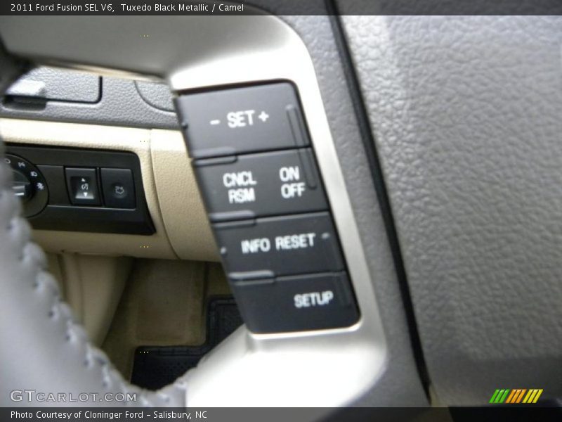 Controls of 2011 Fusion SEL V6