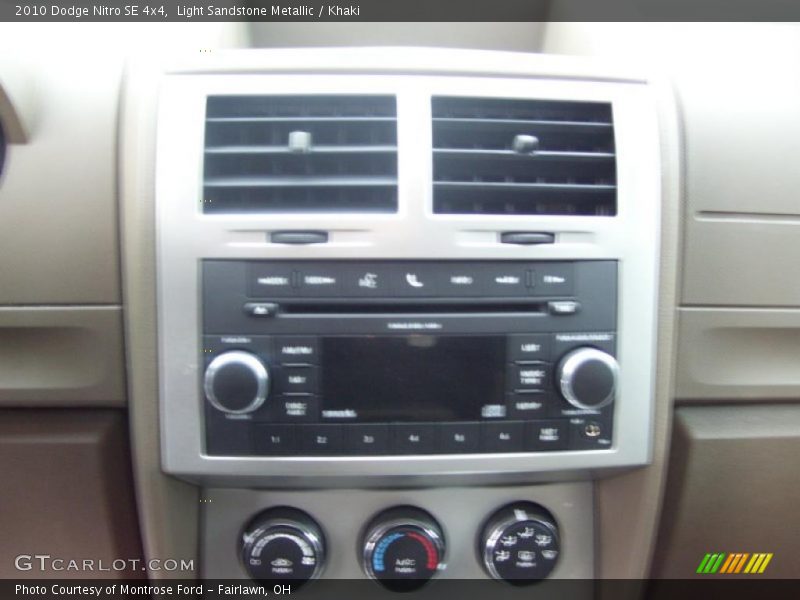 Light Sandstone Metallic / Khaki 2010 Dodge Nitro SE 4x4