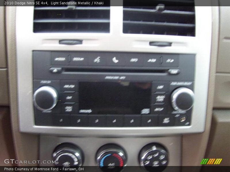 Light Sandstone Metallic / Khaki 2010 Dodge Nitro SE 4x4