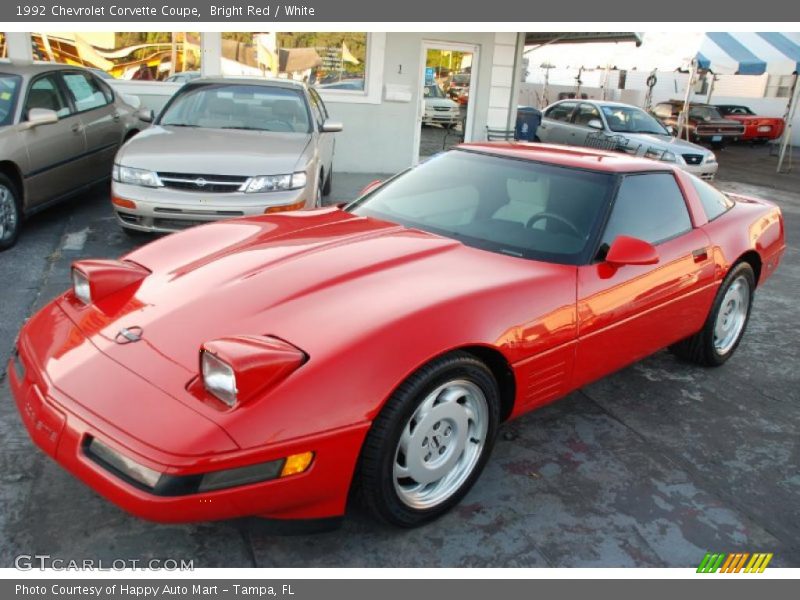 Bright Red / White 1992 Chevrolet Corvette Coupe