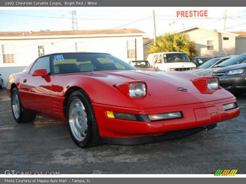 Bright Red / White 1992 Chevrolet Corvette Coupe
