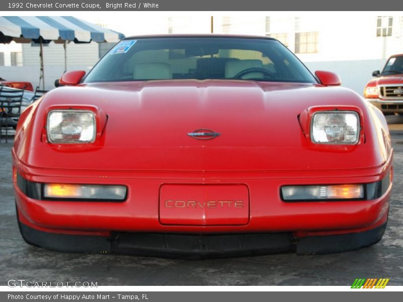 Bright Red / White 1992 Chevrolet Corvette Coupe
