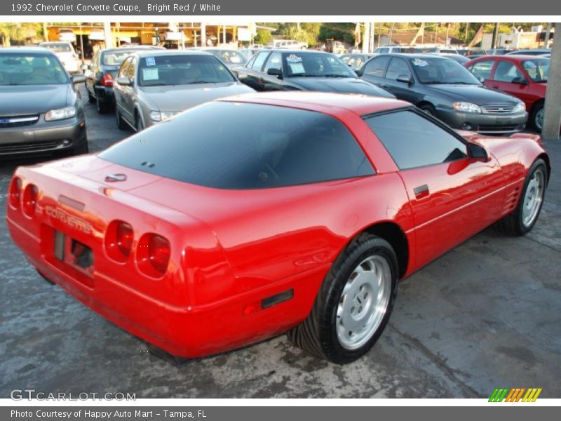 Bright Red / White 1992 Chevrolet Corvette Coupe