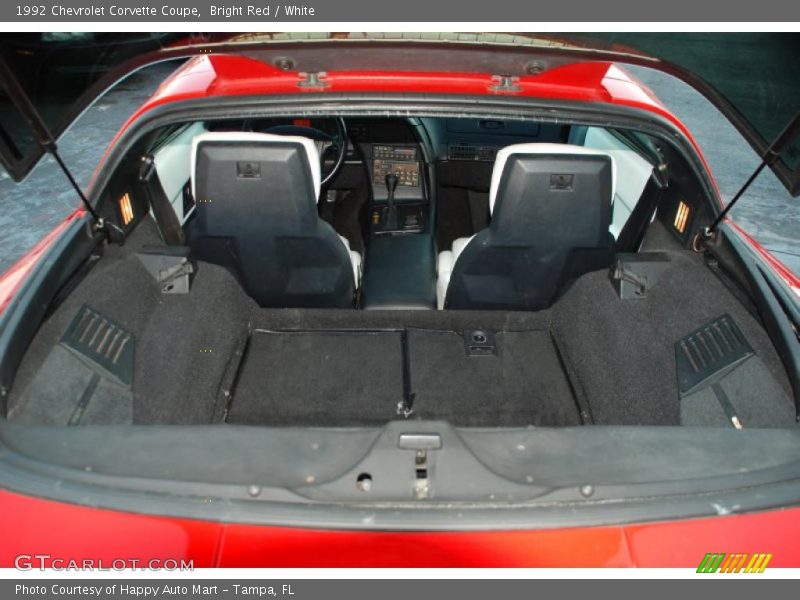 Bright Red / White 1992 Chevrolet Corvette Coupe