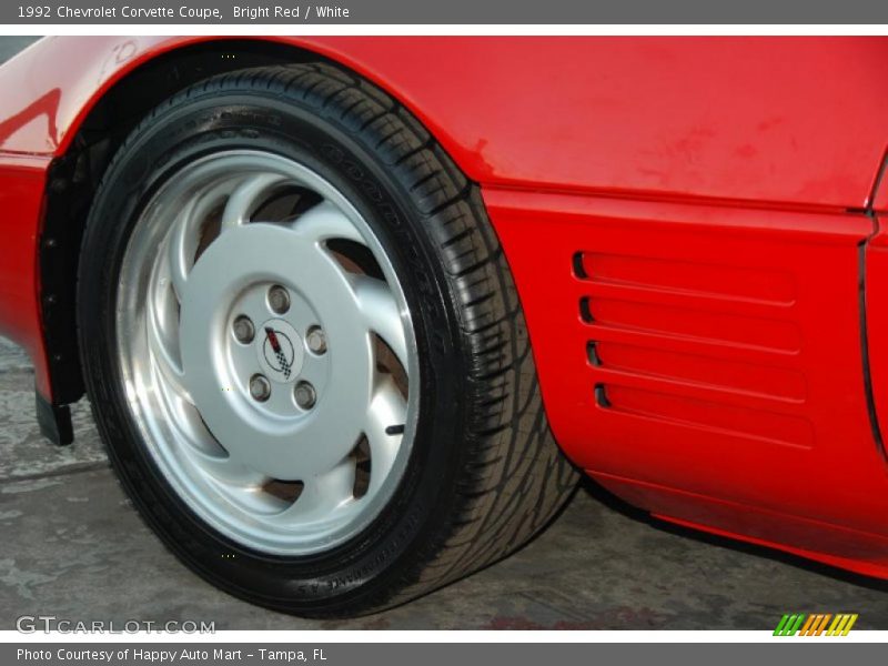 Bright Red / White 1992 Chevrolet Corvette Coupe