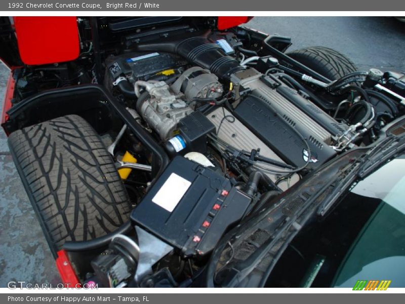 Bright Red / White 1992 Chevrolet Corvette Coupe