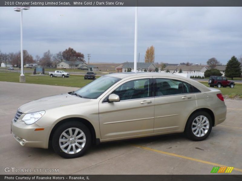  2010 Sebring Limited Sedan White Gold