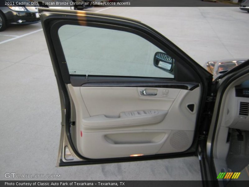 Tuscan Bronze ChromFlair / Shale/Cocoa Accents 2011 Cadillac DTS