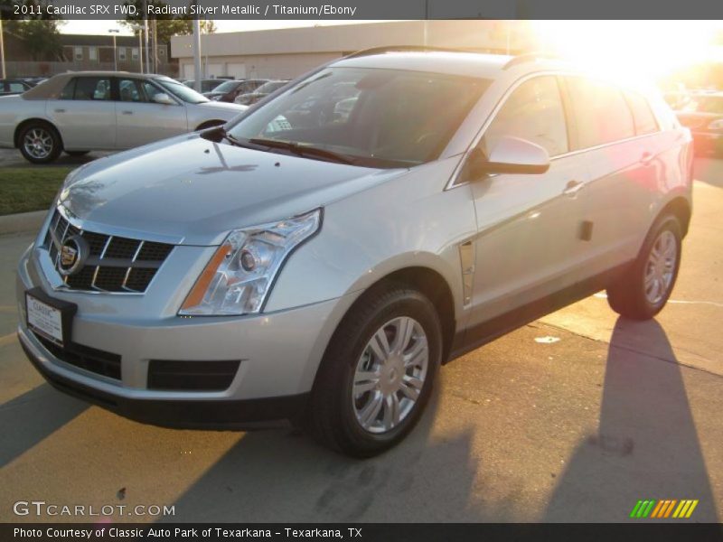 Radiant Silver Metallic / Titanium/Ebony 2011 Cadillac SRX FWD