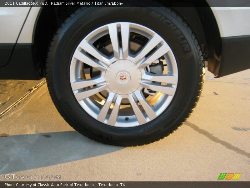 Radiant Silver Metallic / Titanium/Ebony 2011 Cadillac SRX FWD