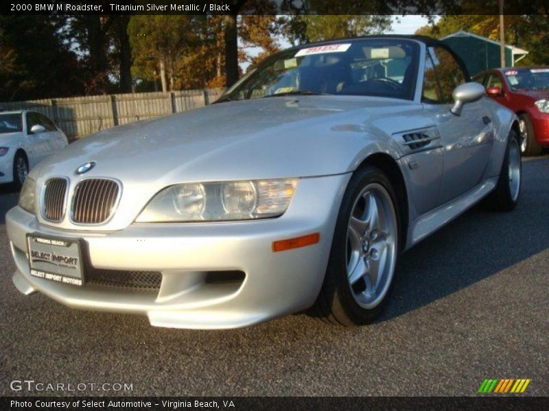 Front 3/4 View of 2000 M Roadster