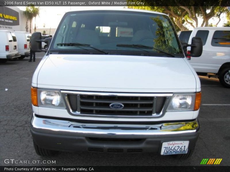 Oxford White / Medium Flint Grey 2006 Ford E Series Van E350 XLT 15 Passenger