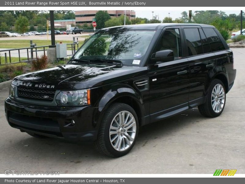 Front 3/4 View of 2011 Range Rover Sport HSE LUX