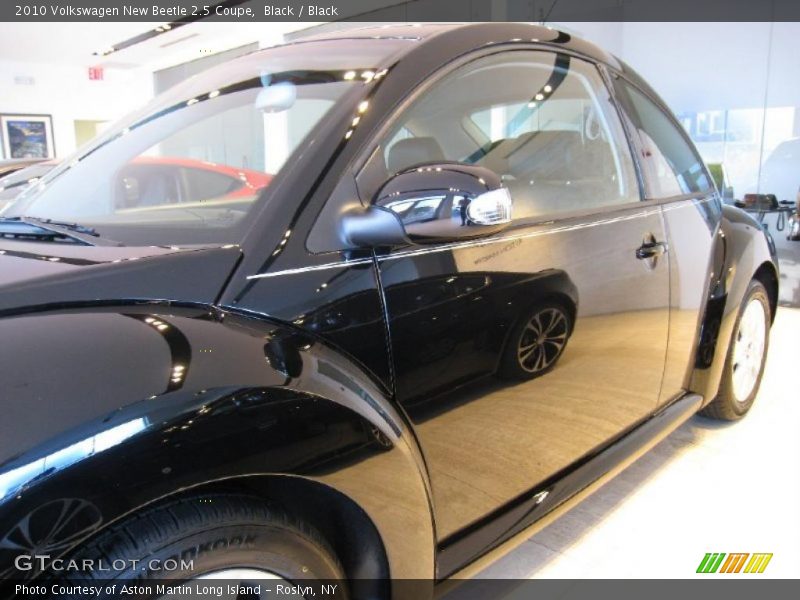 Black / Black 2010 Volkswagen New Beetle 2.5 Coupe