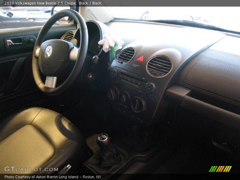 Black / Black 2010 Volkswagen New Beetle 2.5 Coupe