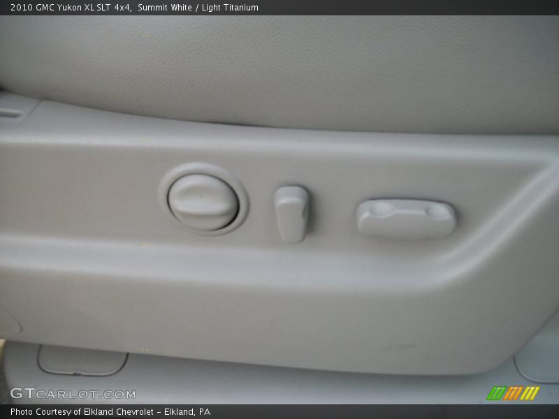 Summit White / Light Titanium 2010 GMC Yukon XL SLT 4x4