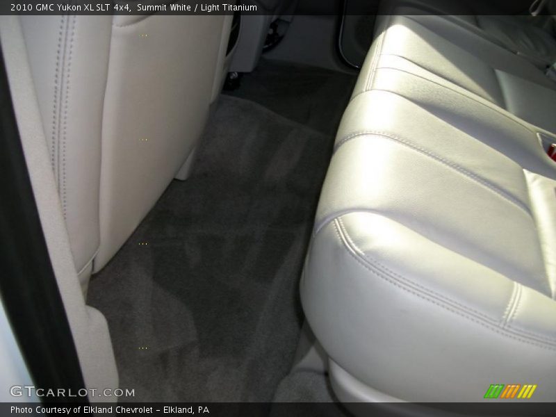 Summit White / Light Titanium 2010 GMC Yukon XL SLT 4x4