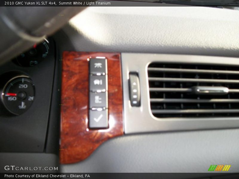 Summit White / Light Titanium 2010 GMC Yukon XL SLT 4x4