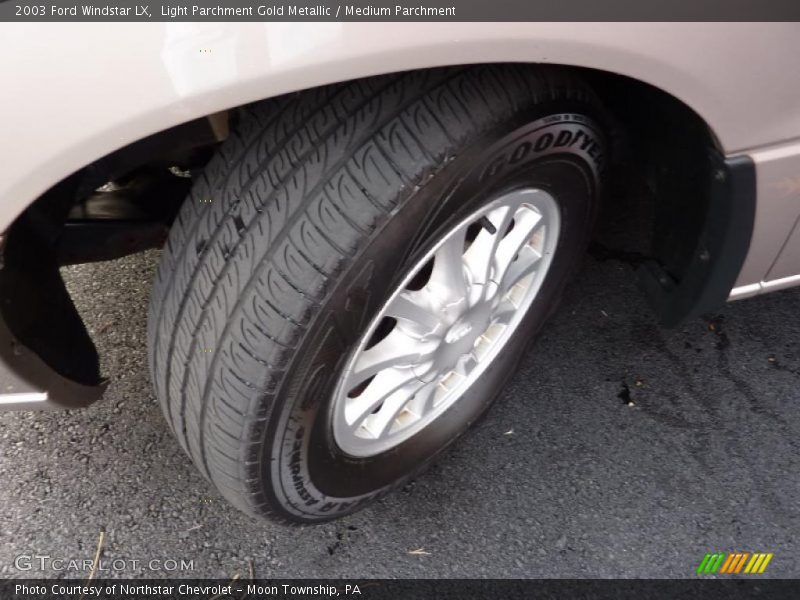 Light Parchment Gold Metallic / Medium Parchment 2003 Ford Windstar LX