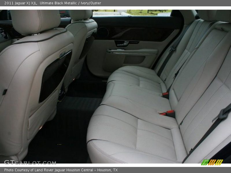  2011 XJ XJL Ivory/Oyster Interior