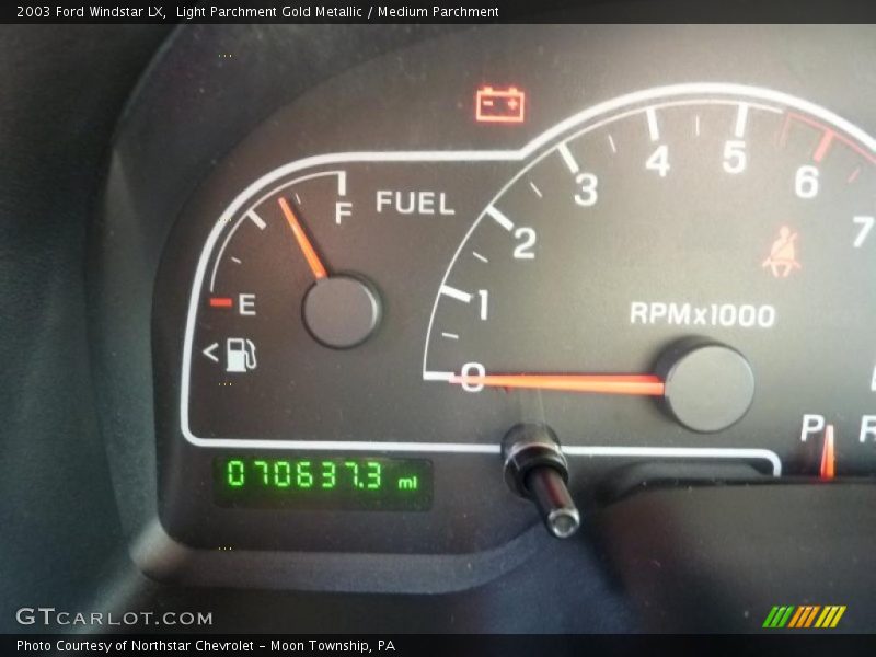 Light Parchment Gold Metallic / Medium Parchment 2003 Ford Windstar LX