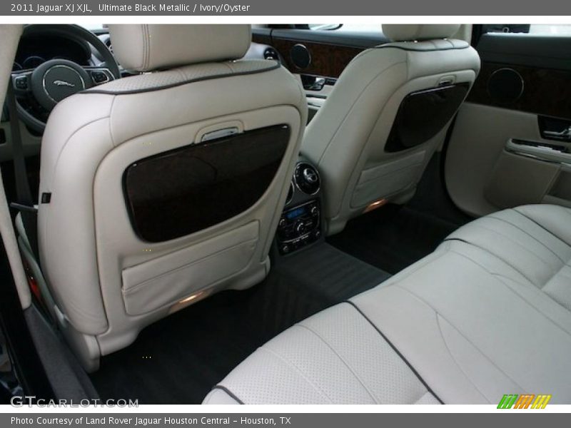  2011 XJ XJL Ivory/Oyster Interior