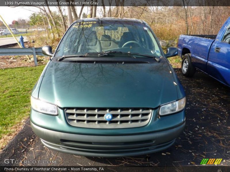 Forest Green Pearl / Mist Gray 1999 Plymouth Voyager