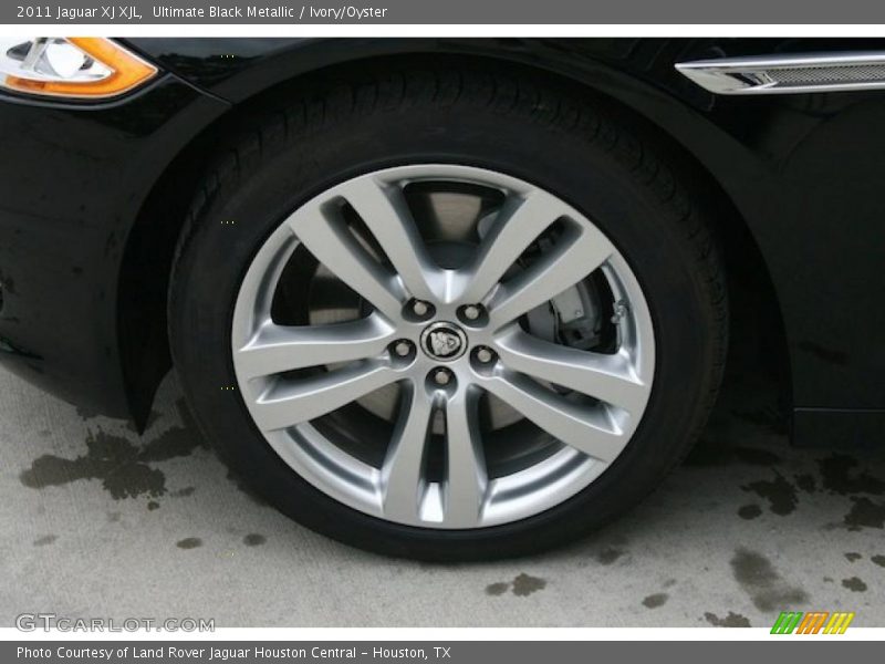  2011 XJ XJL Wheel