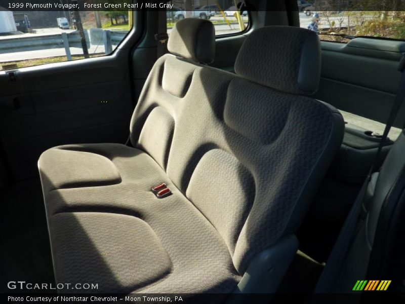 Forest Green Pearl / Mist Gray 1999 Plymouth Voyager