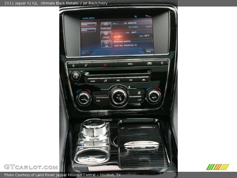 Controls of 2011 XJ XJL