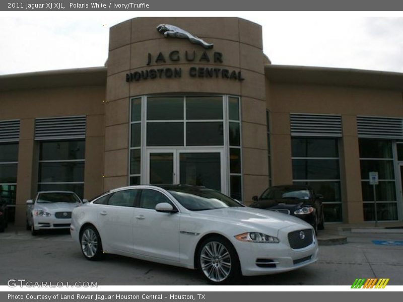 Polaris White / Ivory/Truffle 2011 Jaguar XJ XJL