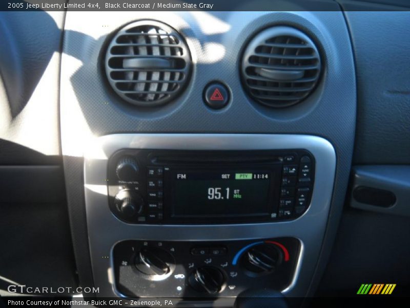 Black Clearcoat / Medium Slate Gray 2005 Jeep Liberty Limited 4x4