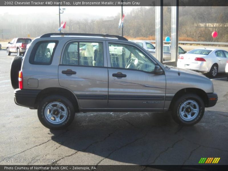 Light Bronzemist Metallic / Medium Gray 2002 Chevrolet Tracker 4WD Hard Top