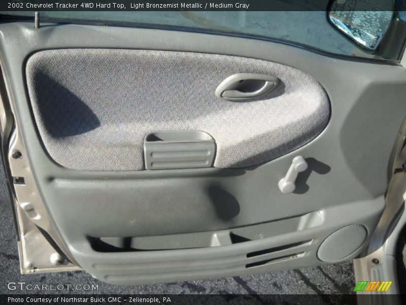 Light Bronzemist Metallic / Medium Gray 2002 Chevrolet Tracker 4WD Hard Top