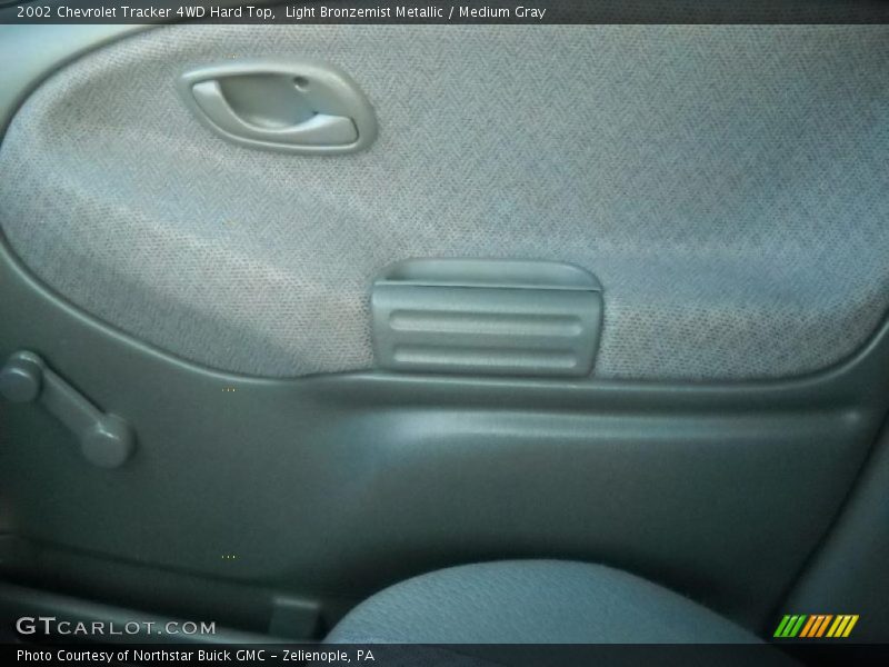 Light Bronzemist Metallic / Medium Gray 2002 Chevrolet Tracker 4WD Hard Top