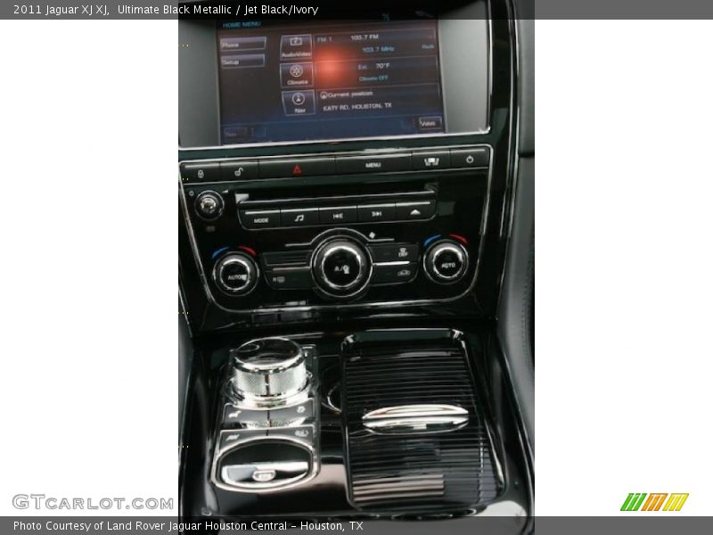 Controls of 2011 XJ XJ