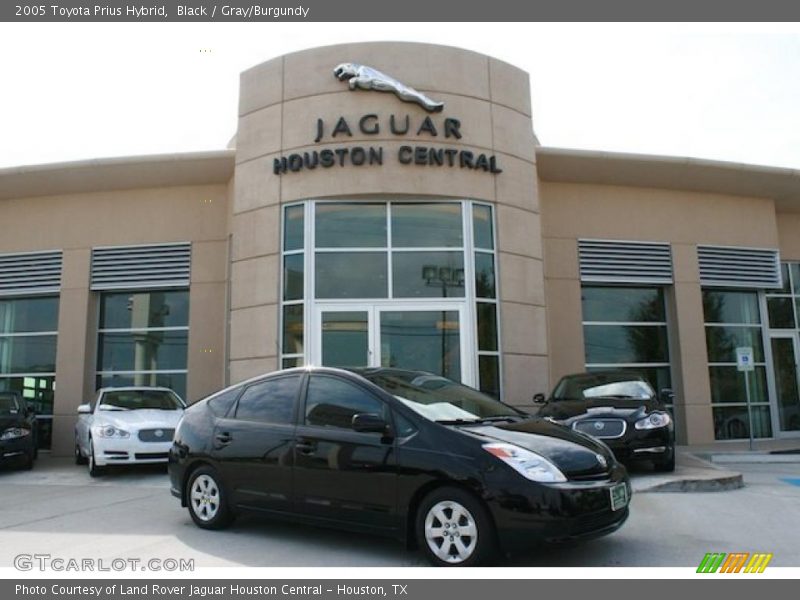 Black / Gray/Burgundy 2005 Toyota Prius Hybrid