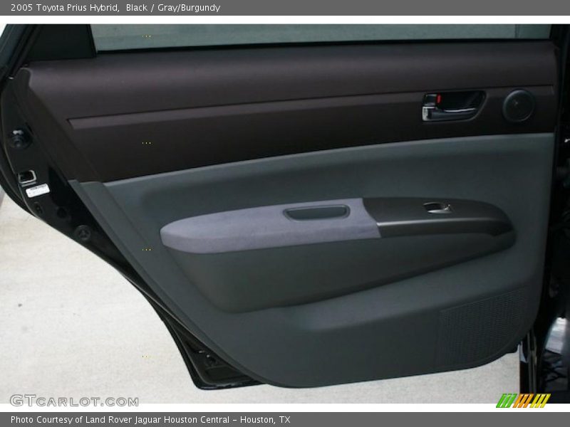 Black / Gray/Burgundy 2005 Toyota Prius Hybrid